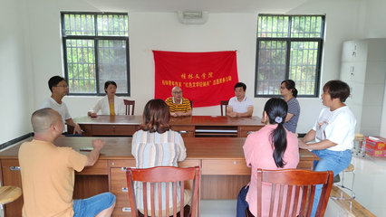 桂林文學(xué)院開展送培訓(xùn)下基層暨文學(xué)生態(tài)調(diào)查活動 讓文學(xué)創(chuàng)作服務(wù)扎根鄉(xiāng)土